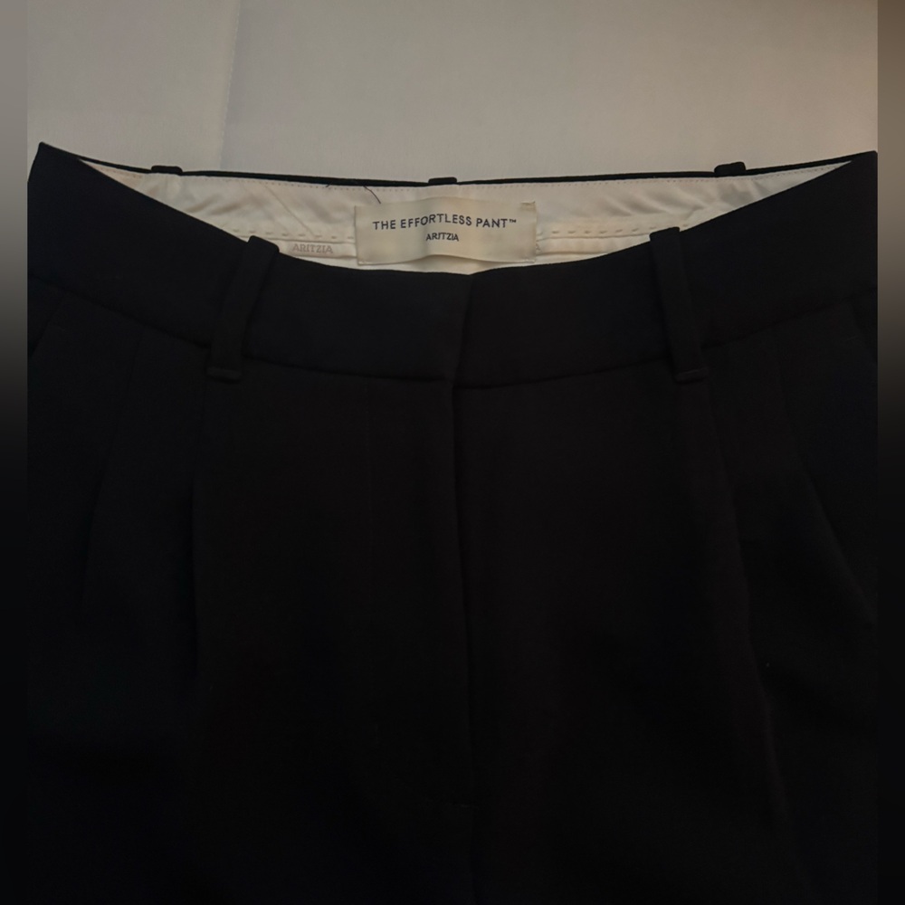 Aritzia The Effortless Pant in Black